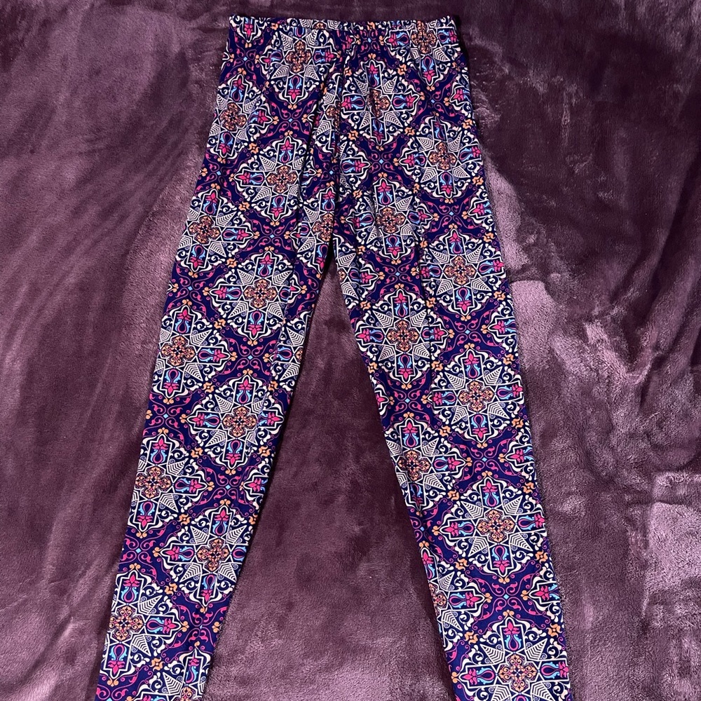 Leggings OS Pattern: Boysenberry